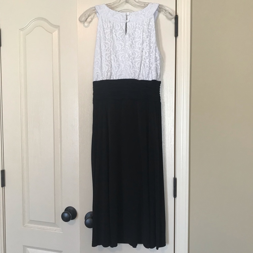 Size 8 navy and white dress